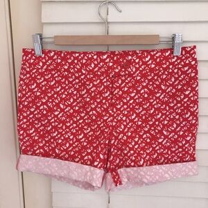 Kenar Red / Orange & White Floral Shorts size 4 Cuffed chino pockets